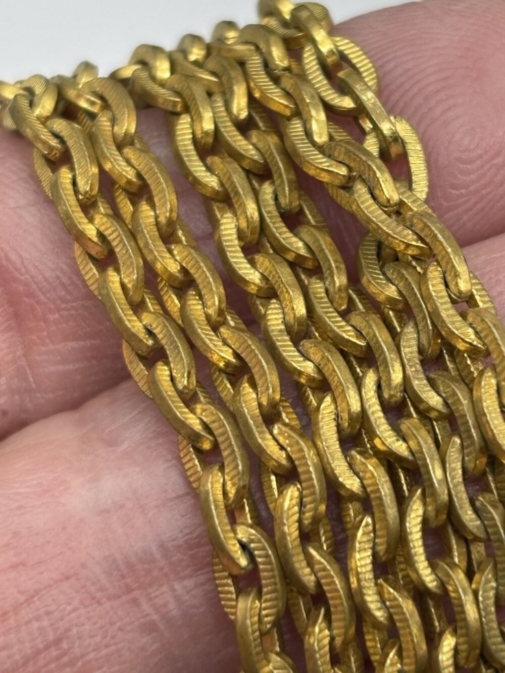 Vintage Triple Strand Choker Gold Plated Textured Brass Links Embossed Box Clasp - Picture 11 of 14